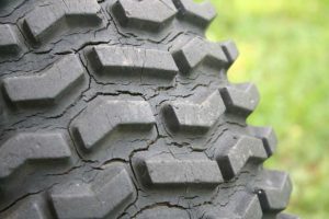 how to keep tires from dry rotting